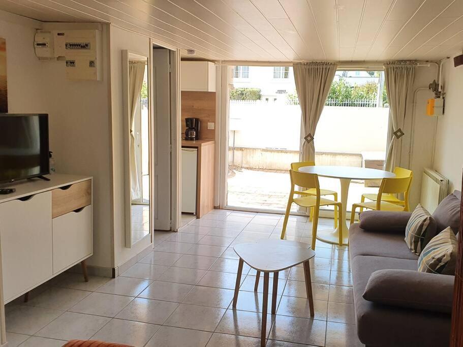 Logement Amboise Centre Avec Terrasse Privee 外观 照片
