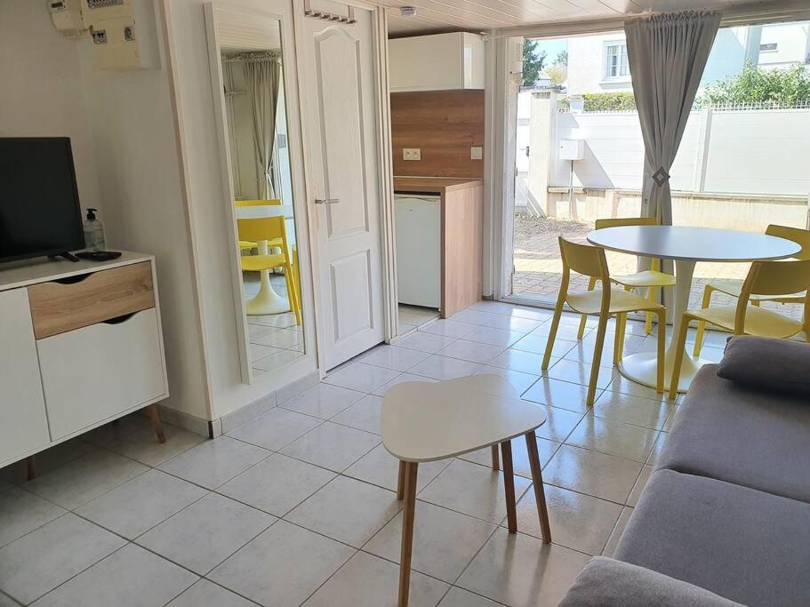 Logement Amboise Centre Avec Terrasse Privee 外观 照片